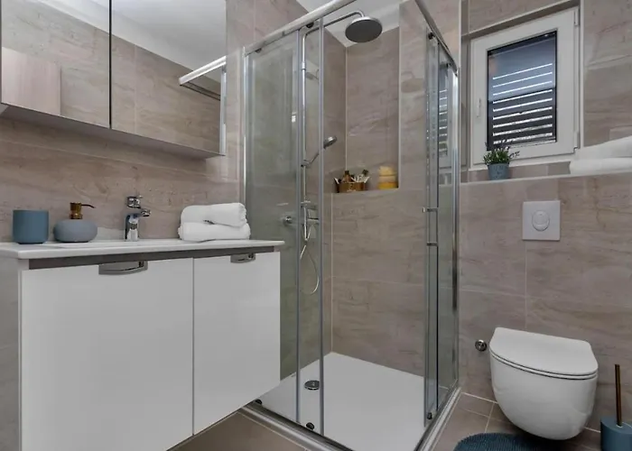 Luxury Meli Luka With Terrace Sea View Апартаменти Макарська